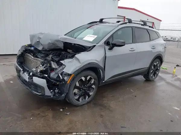 5XYK6CDF5RG225268 2024 KIA SPORTAGE - Image 2