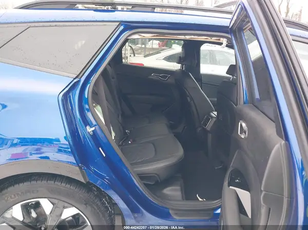 5XYK6CDF5RG232432 2024 KIA SPORTAGE - Image 8