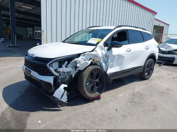 5XYK6CDF5SG281720 2025 KIA SPORTAGE - Image 2