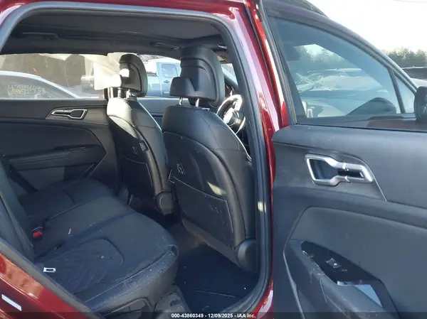5XYK6CDF6RG230270 2024 KIA SPORTAGE - Image 8