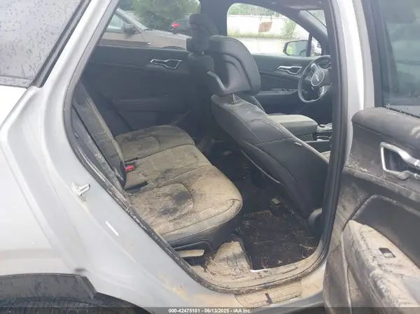 5XYK6CDF7RG212599 2024 KIA SPORTAGE - Image 8