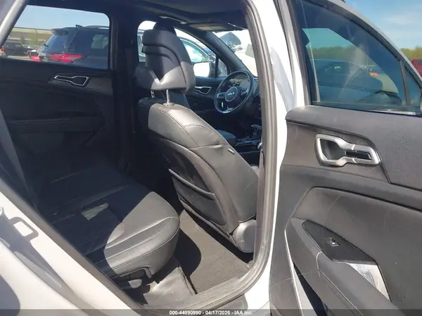 5XYK6CDF8RG140425 2024 KIA SPORTAGE - Image 8