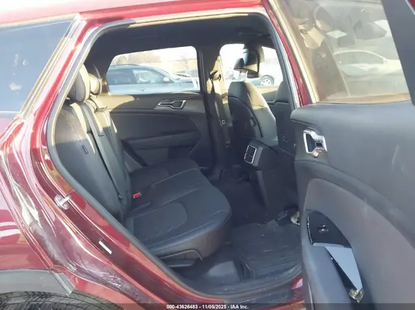 5XYK6CDF9RG181243 2024 KIA SPORTAGE - Image 8