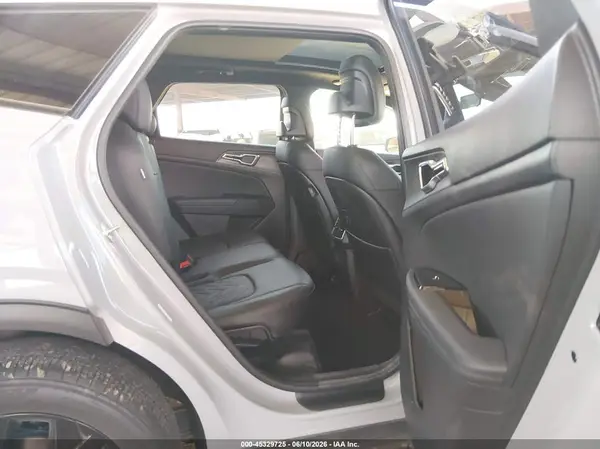 5XYK6CDF9SG292378 2025 KIA SPORTAGE - Image 8