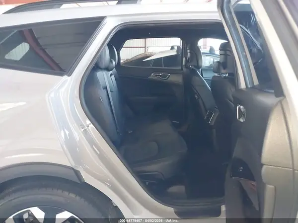 5XYK6CDFXRG204965 2024 KIA SPORTAGE - Image 8