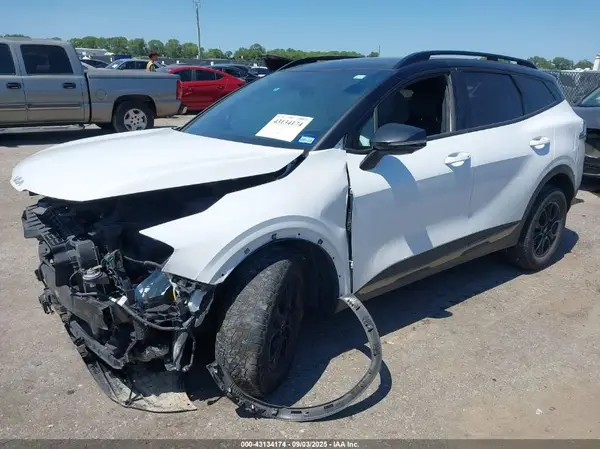 5XYK7CAF3PG030087 2023 KIA SPORTAGE - Image 2