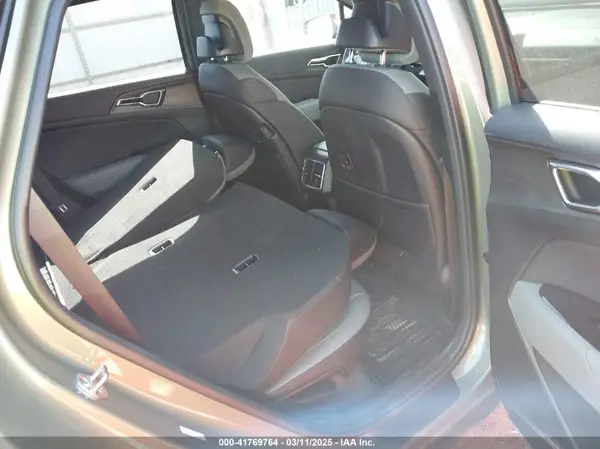5XYK7CAF5PG108160 2023 KIA SPORTAGE - Image 8