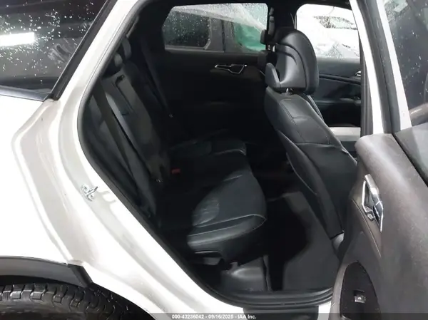 5XYK7CAFXPG047548 2023 KIA SPORTAGE - Image 8