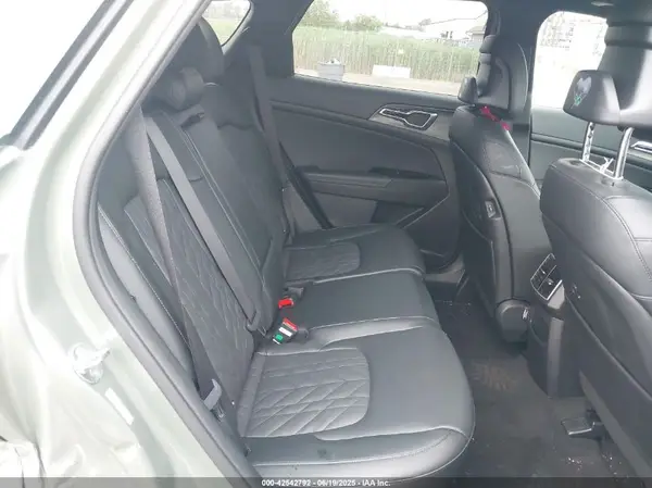 5XYK7CDF0RG230388 2024 KIA SPORTAGE - Image 8