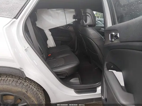 5XYK7CDF1RG197045 2024 KIA SPORTAGE - Image 8