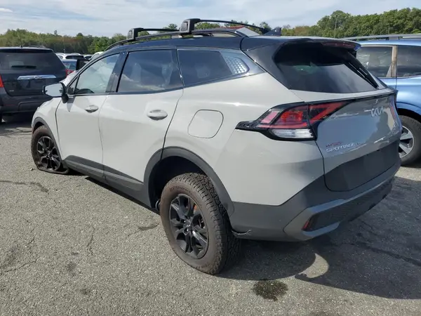 5XYK7CDF2RG228318 2024 KIA SPORTAGE - Image 2