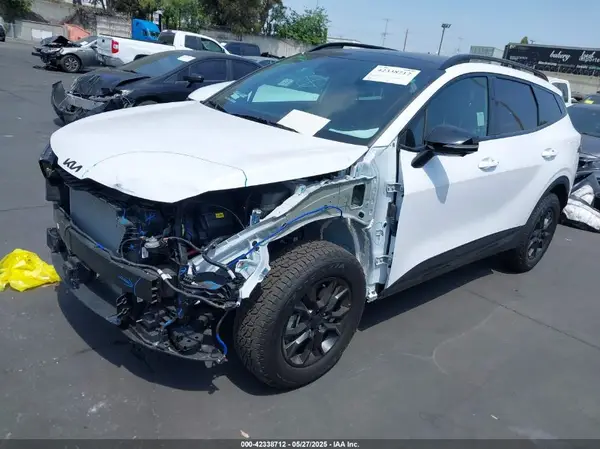 5XYK7CDF2SG236151 2025 KIA SPORTAGE - Image 2