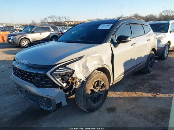 5XYK7CDF3RG179744 2024 KIA SPORTAGE - Image 2