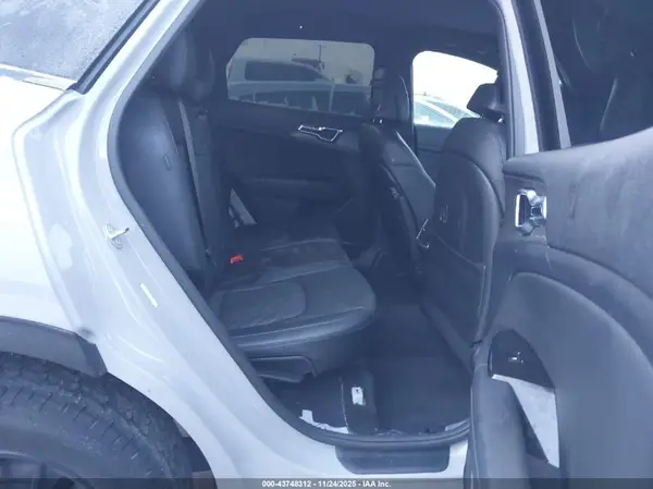 5XYK7CDF8RG212043 2024 KIA SPORTAGE - Image 8