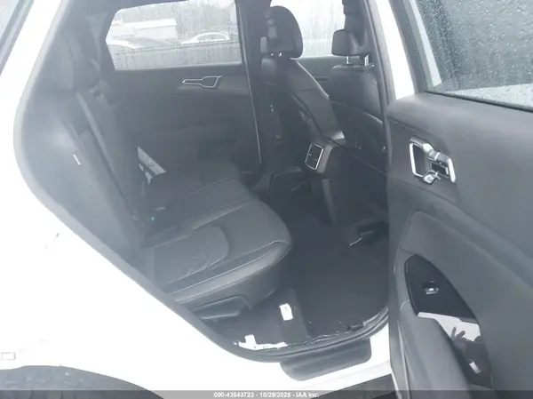 5XYK7CDFXRG222010 2024 KIA SPORTAGE - Image 8