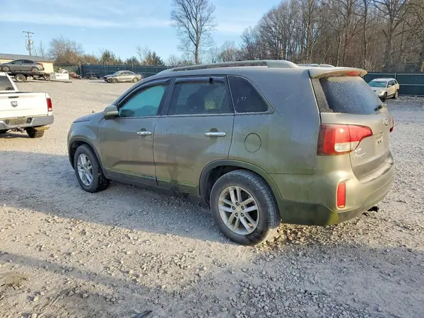 5XYKT4A67EG492800 2018 KIA SORENTO - Image 2