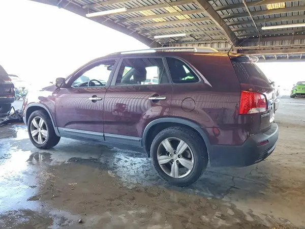 5XYKU4A66CG298513 2017 KIA SORENTO - Image 2