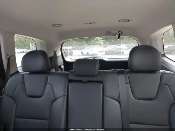 5XYP24GC2SG637906 2025 KIA TELLURIDE - Image 8