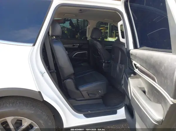 5XYP24GC6RG442787 2024 KIA TELLURIDE - Image 8
