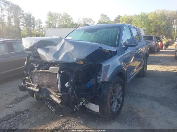 5XYP24GC9PG385109 2023 KIA TELLURIDE - Image 2
