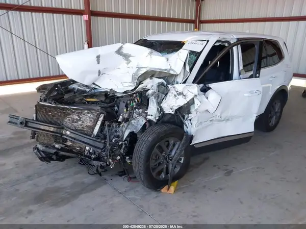 5XYP24GCXPG373132 2023 KIA TELLURIDE - Image 2