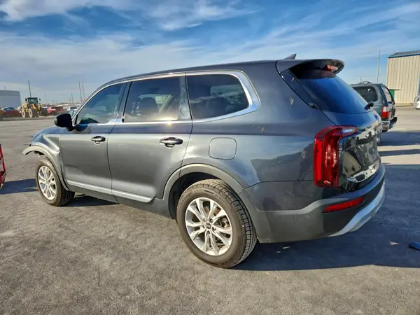 5XYP24HC0LG007768 2020 KIA TELLURIDE - Image 2