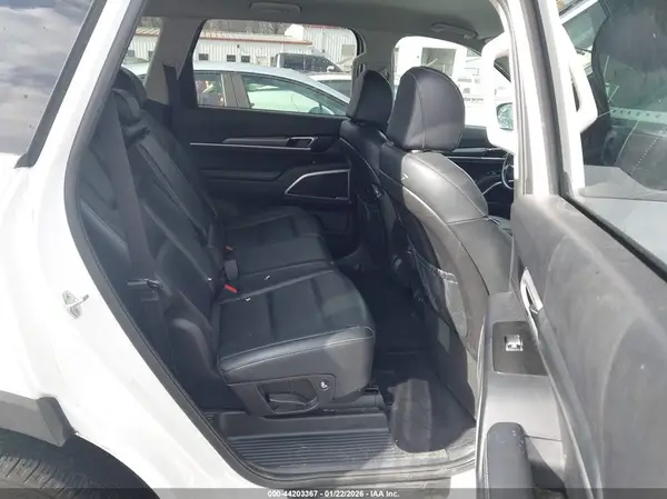 5XYP24HC0NG260611 2022 KIA TELLURIDE - Image 8