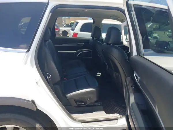 5XYP24HC1LG011375 2020 KIA TELLURIDE - Image 8
