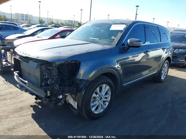 5XYP24HC1LG053769 2020 KIA TELLURIDE - Image 2