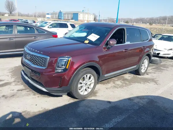 5XYP24HC1LG085489 2020 KIA TELLURIDE - Image 2