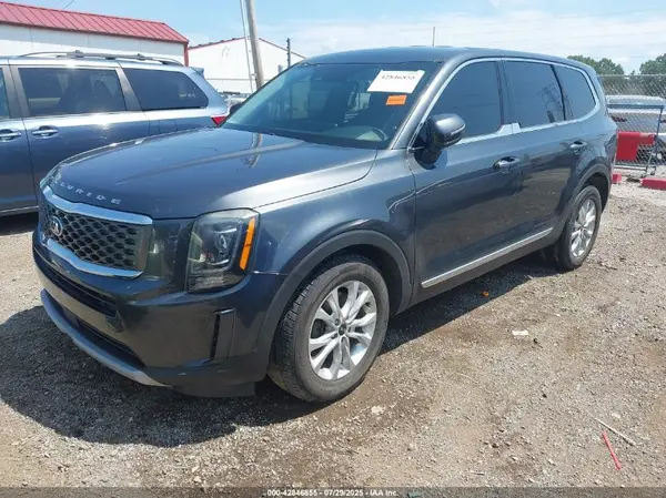 5XYP24HC2LG016035 2020 KIA TELLURIDE - Image 2