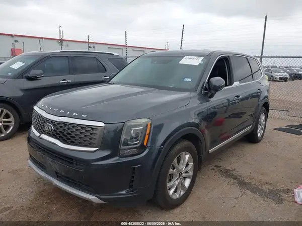 5XYP24HC2LG083458 2020 KIA TELLURIDE - Image 2