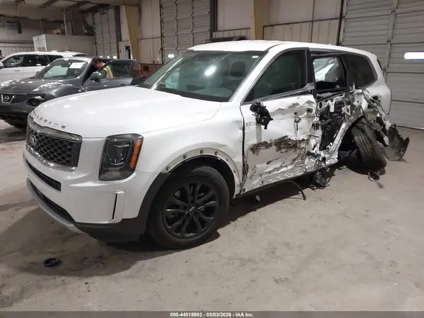 5XYP24HC2MG108330 2021 KIA TELLURIDE - Image 2