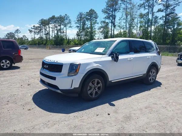 5XYP24HC2NG236486 2022 KIA TELLURIDE - Image 2