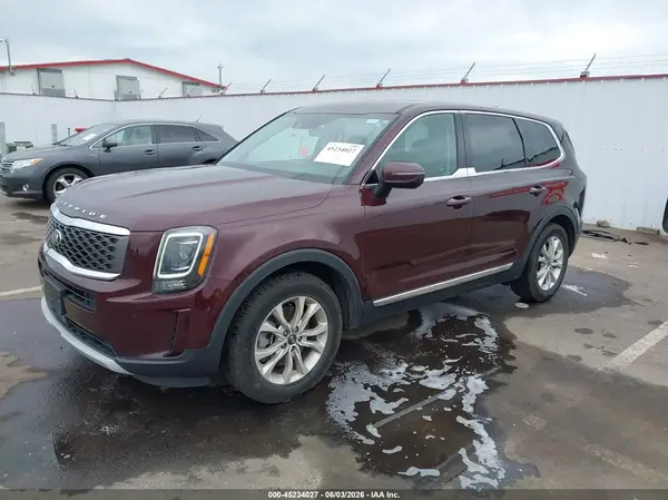 5XYP24HC3LG060111 2020 KIA TELLURIDE - Image 2