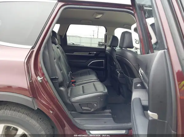 5XYP24HC3LG060111 2020 KIA TELLURIDE - Image 8
