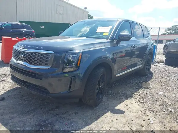 5XYP24HC4LG007790 2020 KIA TELLURIDE - Image 2