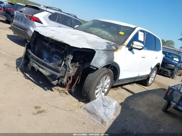 5XYP24HC6LG047093 2020 KIA TELLURIDE - Image 2