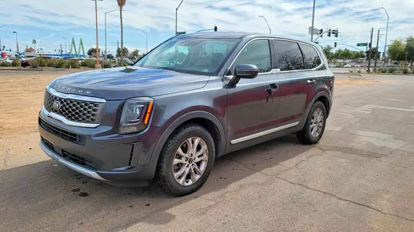 5XYP24HC6LG080613 2020 KIA TELLURIDE - Image 2