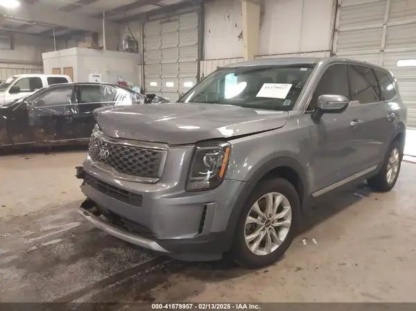 5XYP24HC6LG086511 2020 KIA TELLURIDE - Image 2