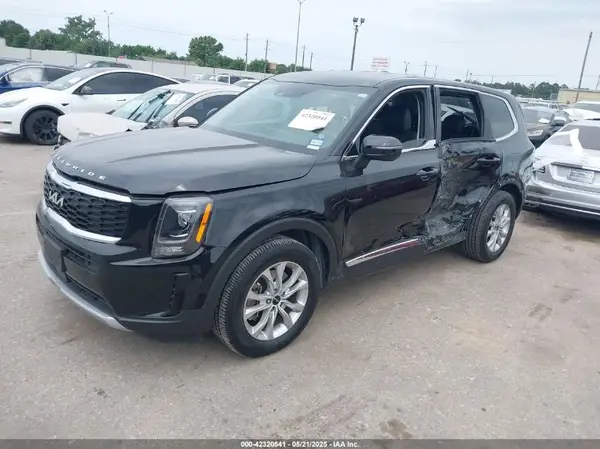 5XYP24HC6NG242341 2022 KIA TELLURIDE - Image 2