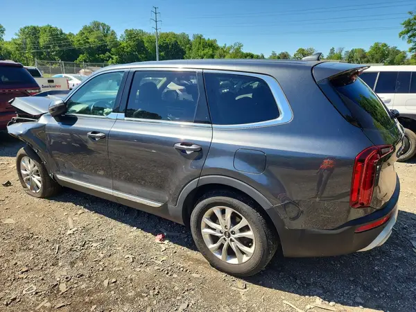 5XYP24HC7LG070477 2020 KIA TELLURIDE - Image 2
