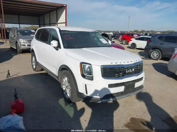 5XYP24HC7NG304233 2022 KIA TELLURIDE - Image 1