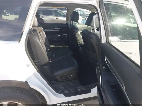 5XYP24HC7NG304233 2022 KIA TELLURIDE - Image 8