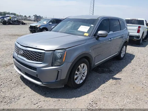 5XYP24HC8LG029792 2020 KIA TELLURIDE - Image 2