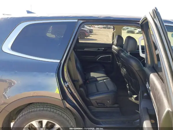 5XYP24HC8LG079172 2020 KIA TELLURIDE - Image 8