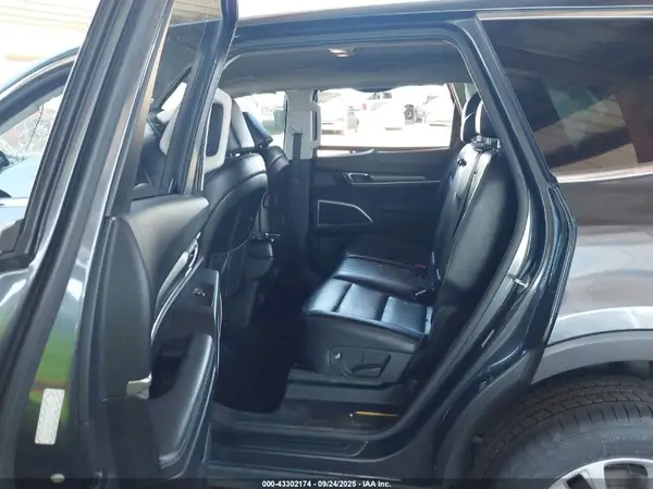 5XYP24HC9NG269596 2022 KIA TELLURIDE - Image 8