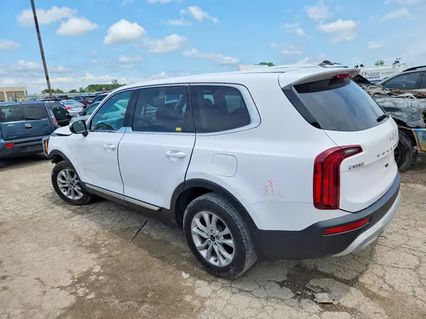 5XYP24HC9NG273714 2022 KIA TELLURIDE - Image 2