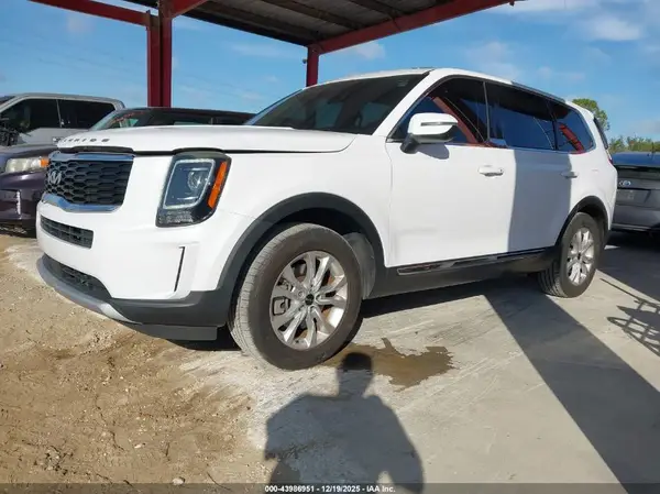 5XYP24HCXNG221864 2022 KIA TELLURIDE - Image 2