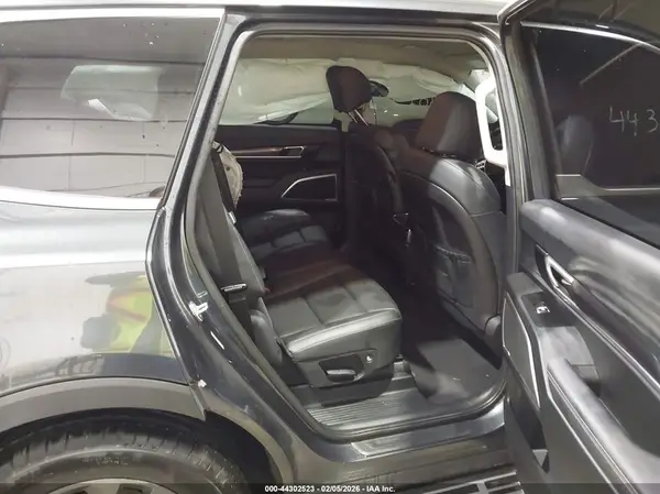 5XYP2DGC0RG556980 2024 KIA TELLURIDE - Image 8